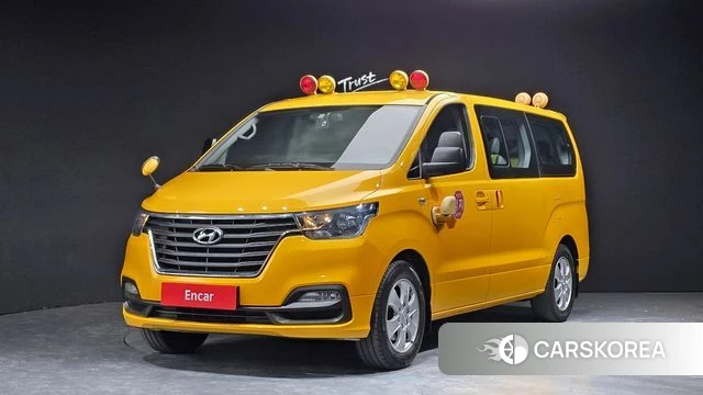 Hyundai The New Grand Starex 2018 Желтый из Кореи