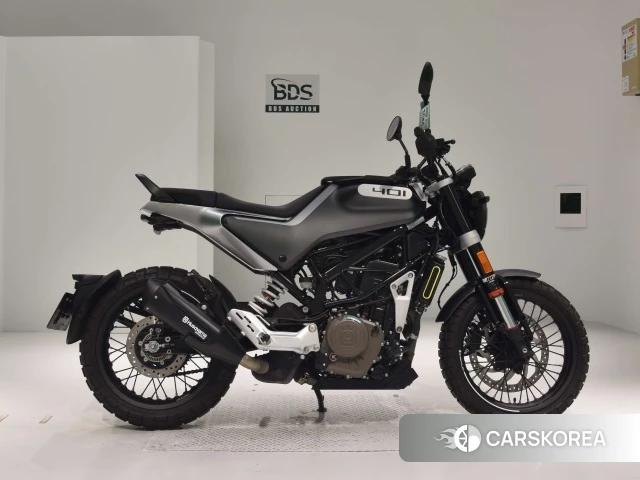Проданный Husqvarna SVARTPILEN 401 2020 из Японии