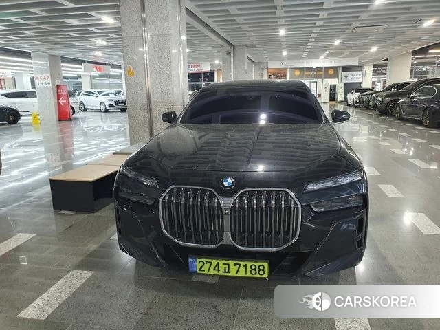 BMW 7 Series (G70) 2024 Черный из Кореи