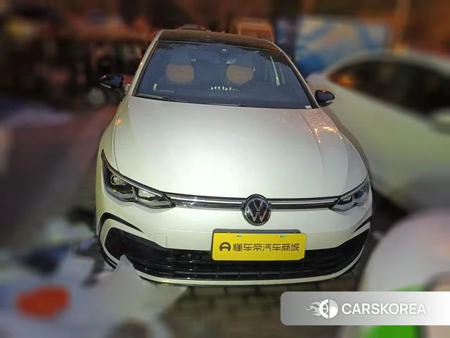 Volkswagen Golf 2024 Белый из Китая