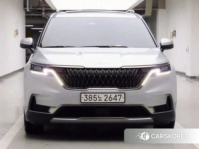 Kia Carnival 4th generation 2022 Серебряный из Кореи