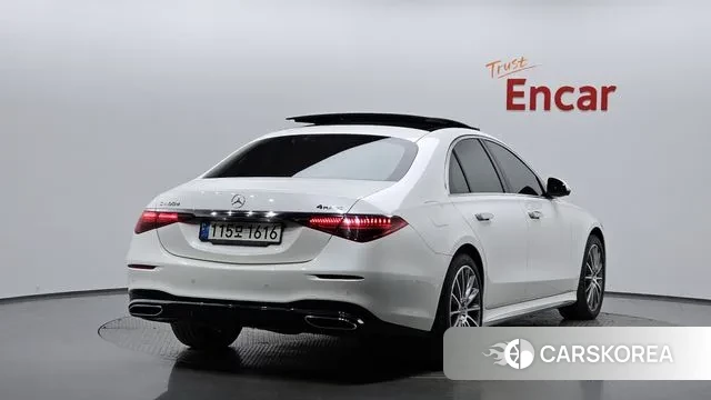 Mercedes-Benz S-Class W223 2022 Белый из Кореи