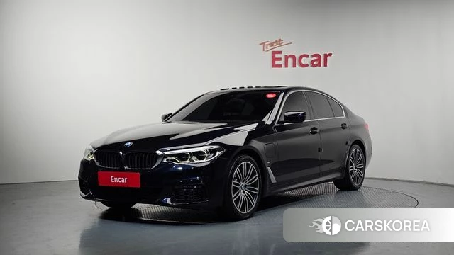 BMW 5 Series (G30) 2020 Черный из Кореи