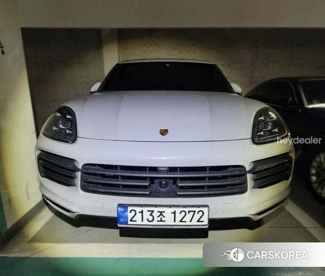 Porsche Cayenne (PO536) 2023 Серебристо-серый из Кореи