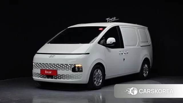 Hyundai Staria 2025 Белый из Кореи