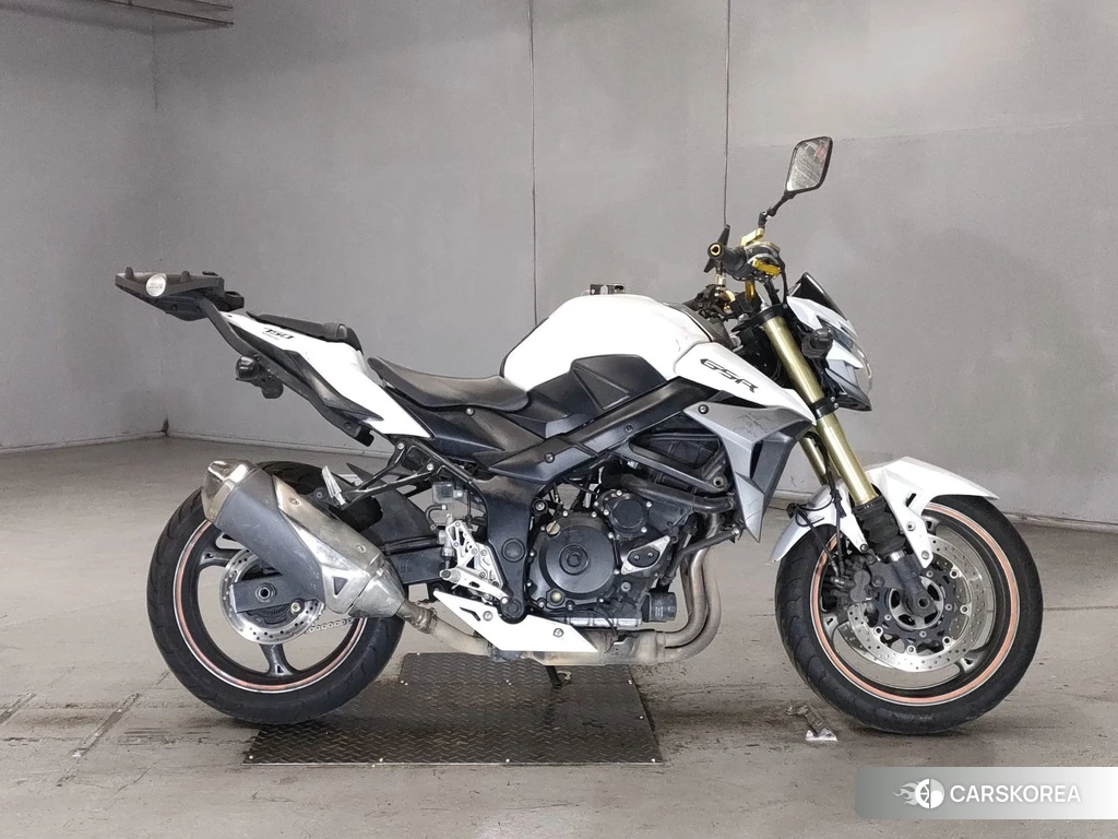 Проданный Suzuki GSR750 2013 из Японии