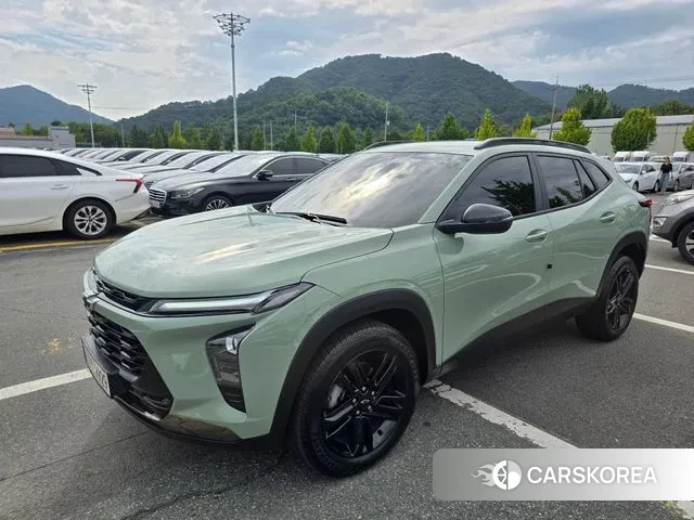 Chevrolet (GM Daewoo) Trax Crossover 2024 Светло-зеленый из Кореи