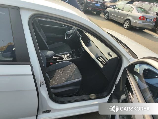 Volkswagen Lavida 2024 Белый из Китая