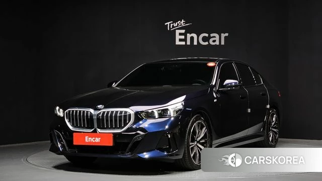 BMW 5 Series (G60) 2025 Синий из Кореи