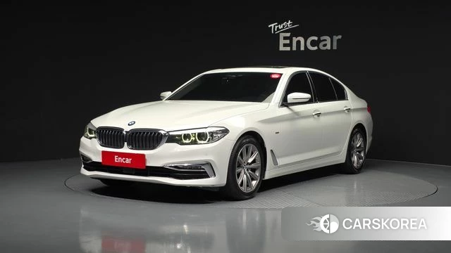 BMW 5 Series (G30) 2018 Белый из Кореи