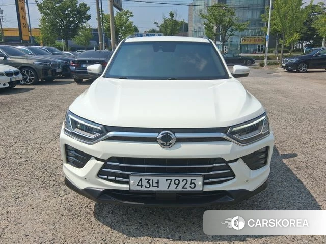 Ssangyong Beautiful Korando 2019 Белый из Кореи