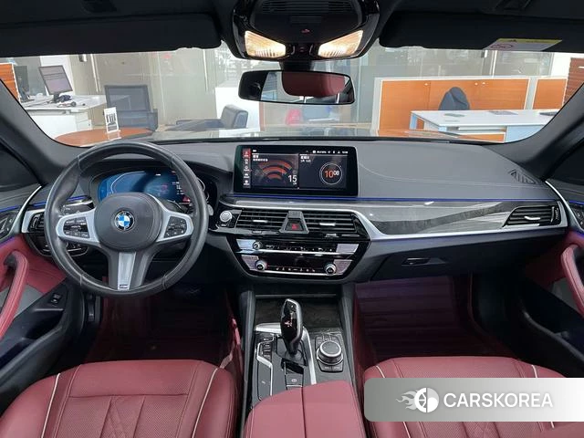 BMW 5 series 2022 Черный из Китая