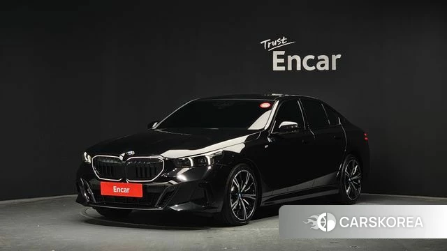 BMW 5 Series (G60) 2025 Черный из Кореи