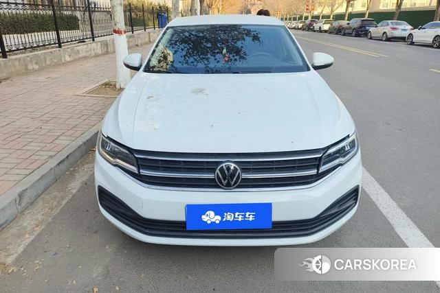 Volkswagen Bora 2021 Белый из Китая