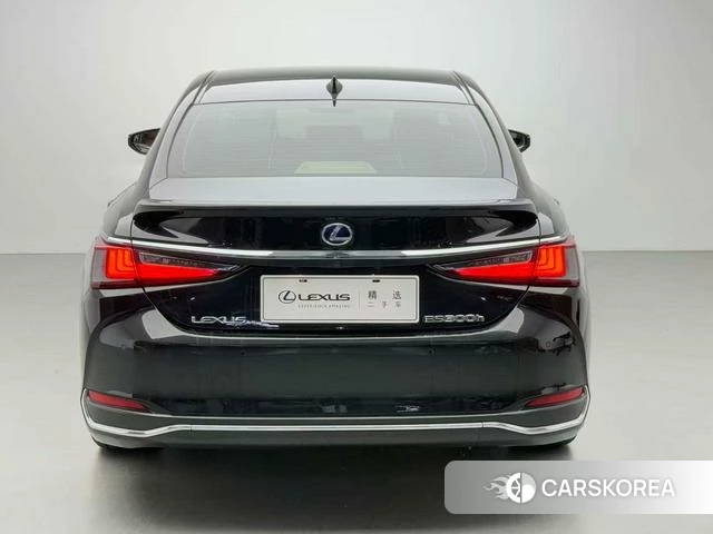 Lexus ES 2019 Черный из Китая