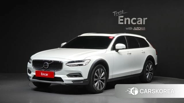 Volvo V90 Cross-Country 2021 Белый из Кореи