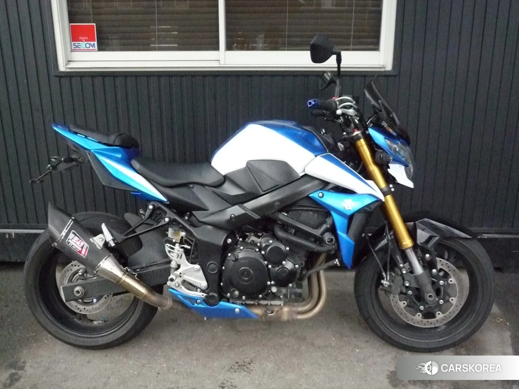 Проданный Suzuki GSR750 ABS 2015 из Японии