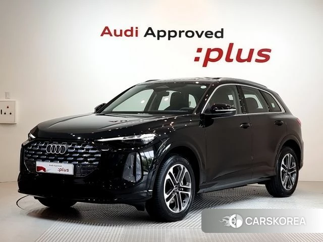 Audi Q5 (80A) 2025 Черный из Кореи