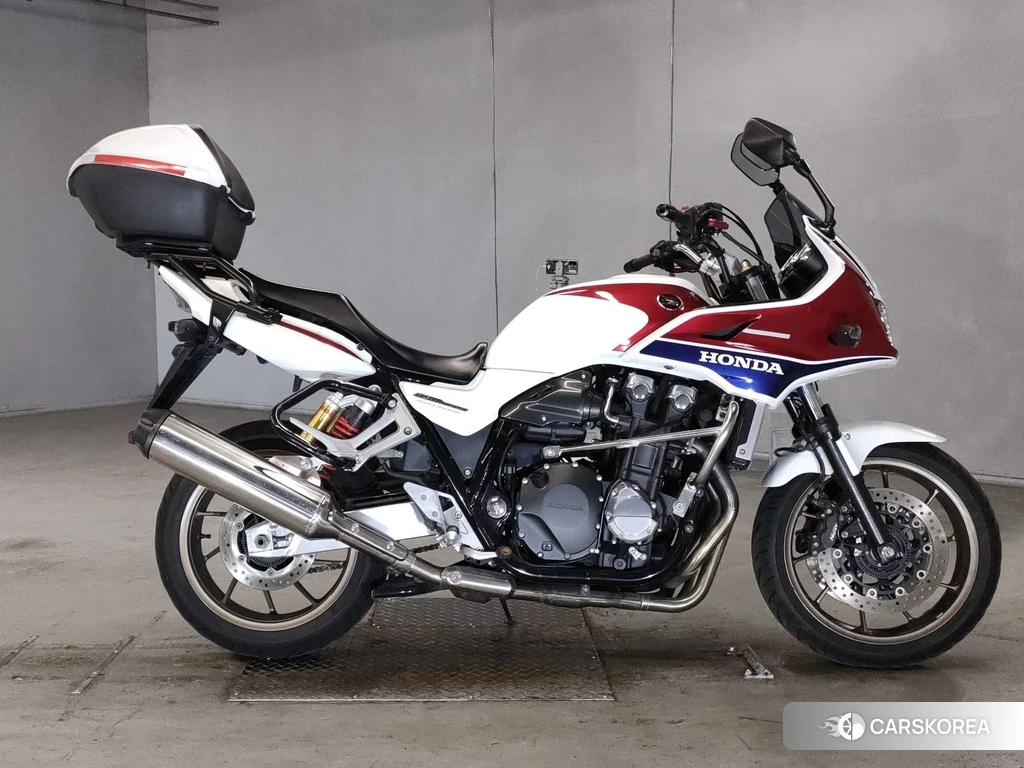 Проданный Honda CB1300SF BOLDOR 2015 из Японии