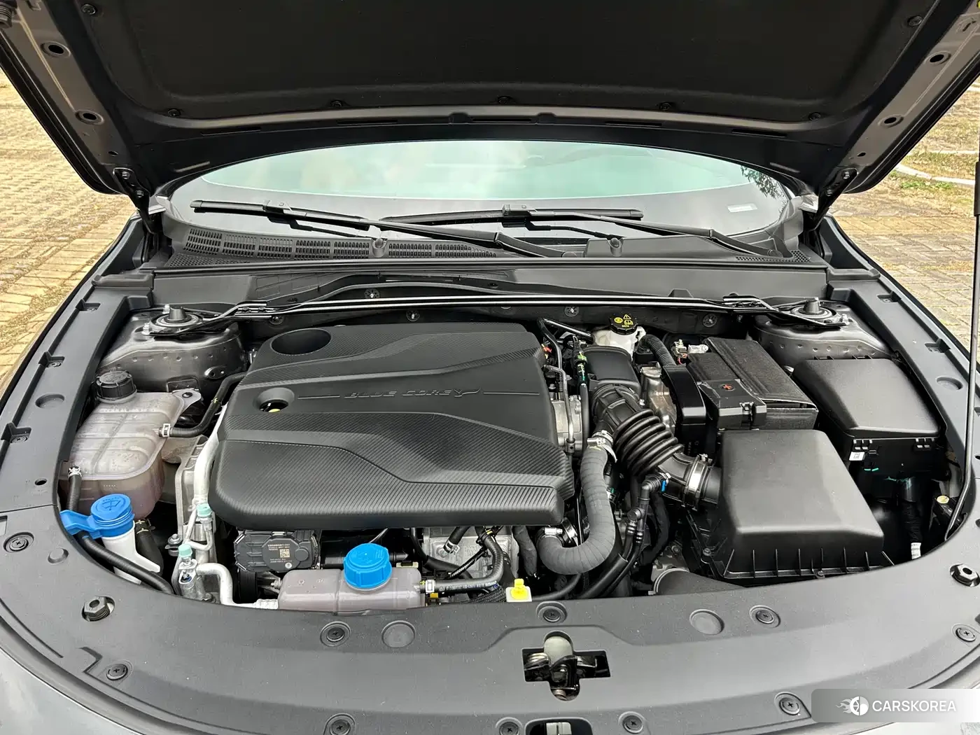 Chang'an Changan UNI-V 2024 Silver/gray из Китая