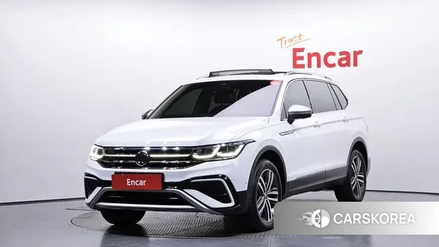 Volkswagen Tiguan Allspace 2022 Белый из Кореи