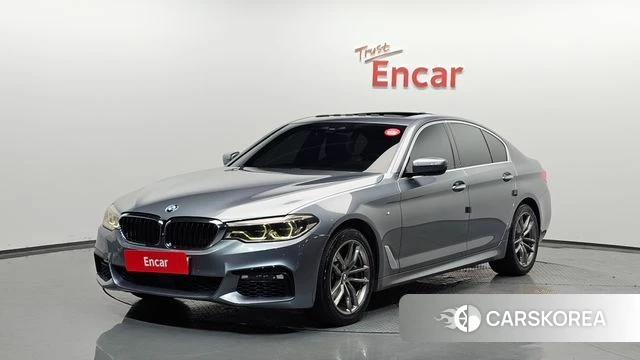 BMW 5 Series (G30) 2018 Серебристо-серый из Кореи