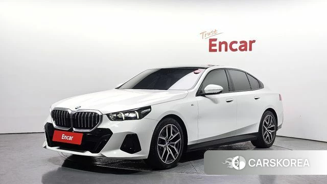 BMW 5 Series (G60) 2025 Белый из Кореи