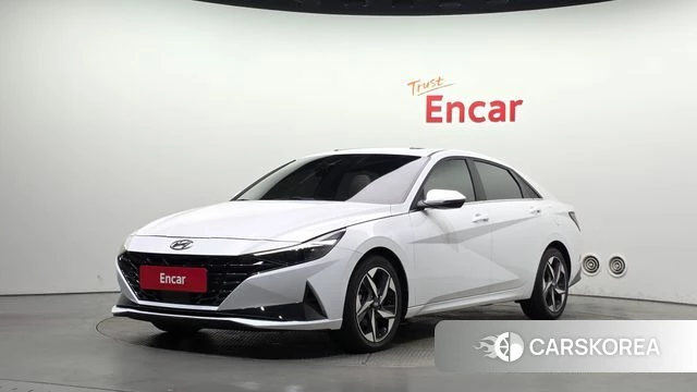 Hyundai Avante Hybrid (CN7) 2023 Белый из Кореи