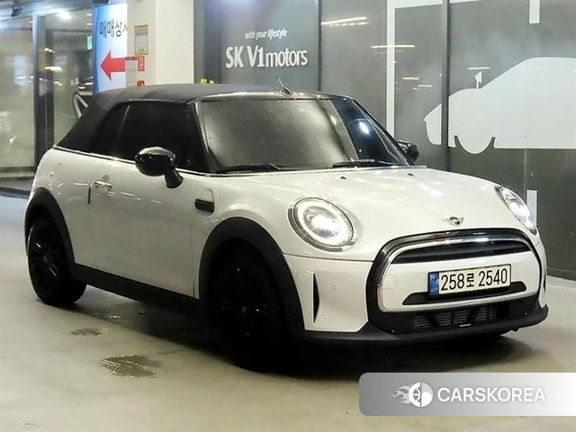 Mini Cooper Convertible 2024 Белый из Кореи