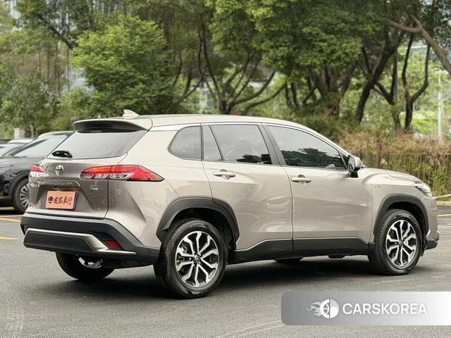 Toyota Fenglanda 2024 Шампань из Китая