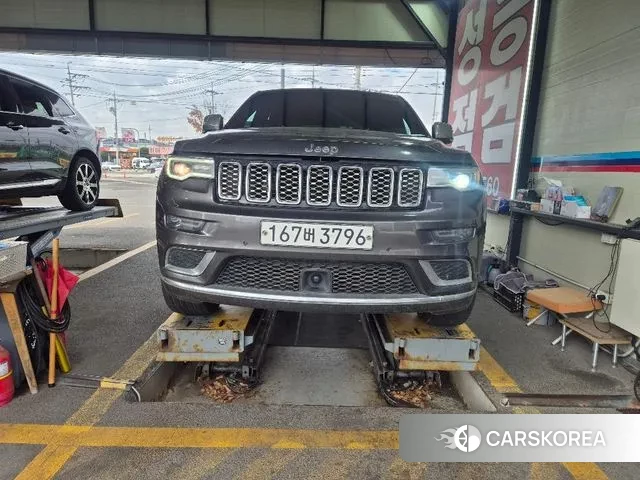 Jeep Grand Cherokee 2021 Серый из Кореи
