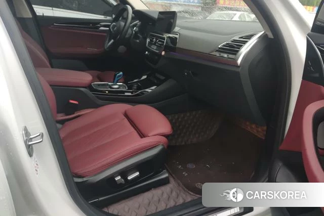 BMW iX3 2022 Белый из Китая