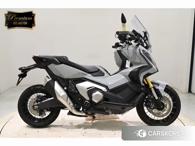 Проданный Honda X-ADV 750 2023 из Японии