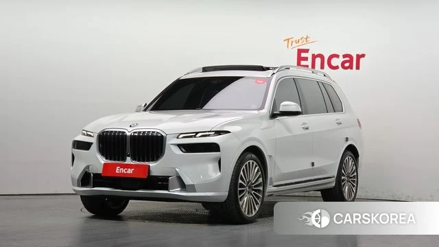 BMW X7 (G07) 2023 Белый из Кореи