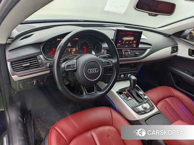 Audi A7 2018 Синий из Китая