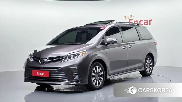 Toyota Sienna 2019 Серый из Кореи