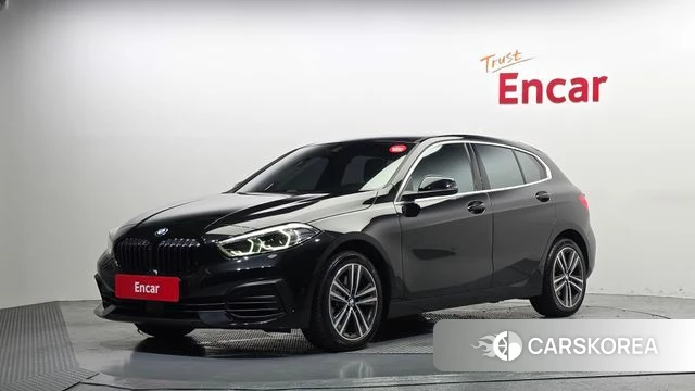 BMW 1 Series (F40) 2021 Черный из Кореи