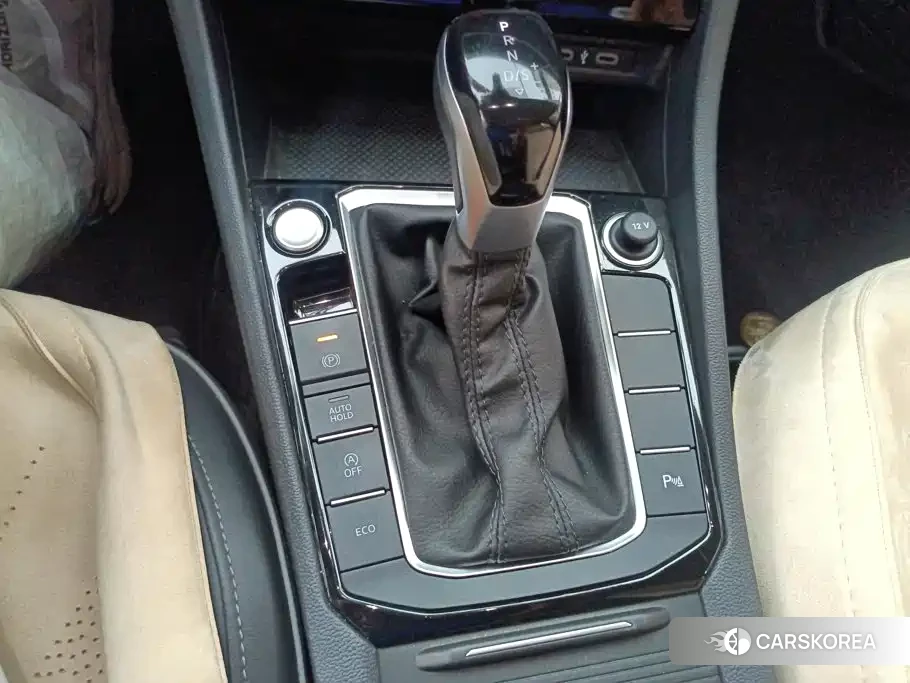 Volkswagen Sagitar 2024 Silver/gray из Китая