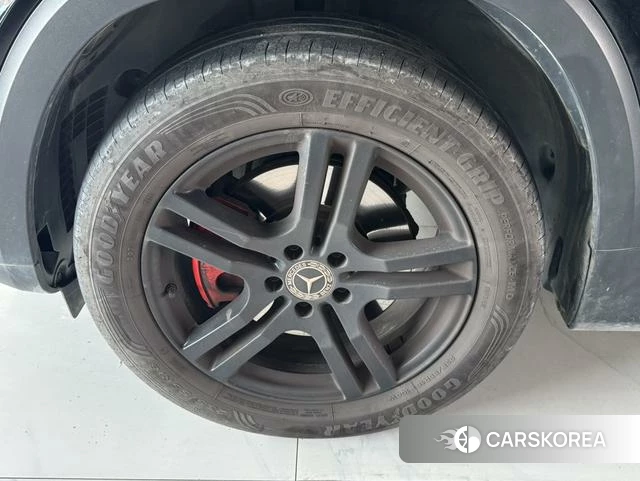 Mercedes-Benz GLB 2023 Черный из Китая