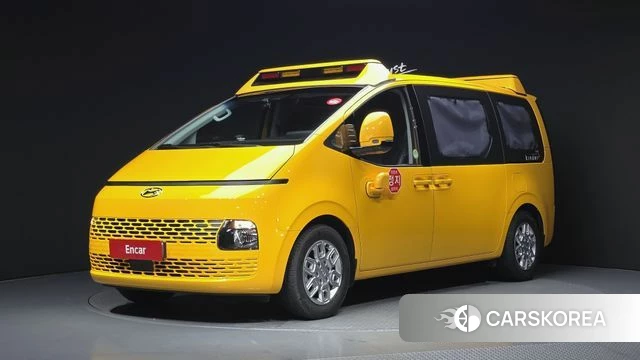Hyundai Staria 2023 Желтый из Кореи