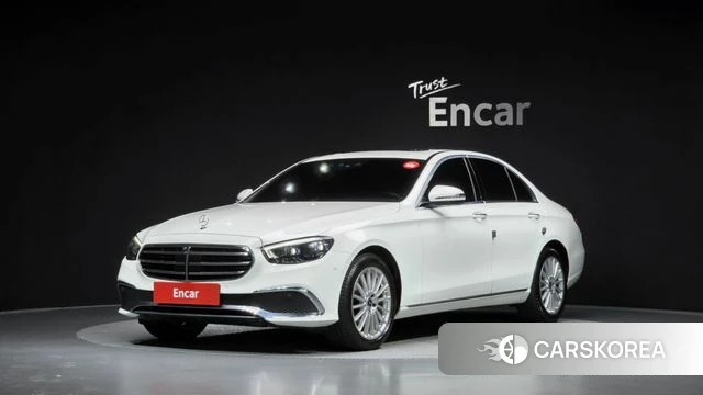 Mercedes-Benz E-Class W213 2021 Белый из Кореи