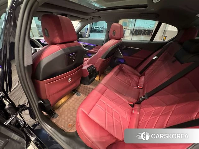 BMW 5 series (imported) 2024 Черный из Китая