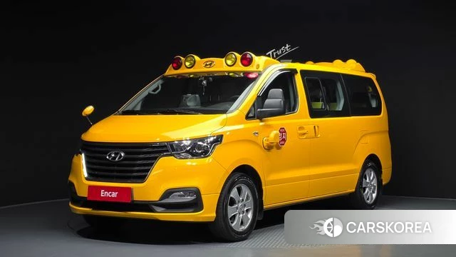 Hyundai The New Grand Starex 2018 Желтый из Кореи