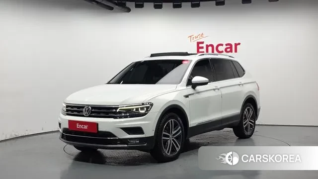 Volkswagen Tiguan Allspace 2018 Белый из Кореи