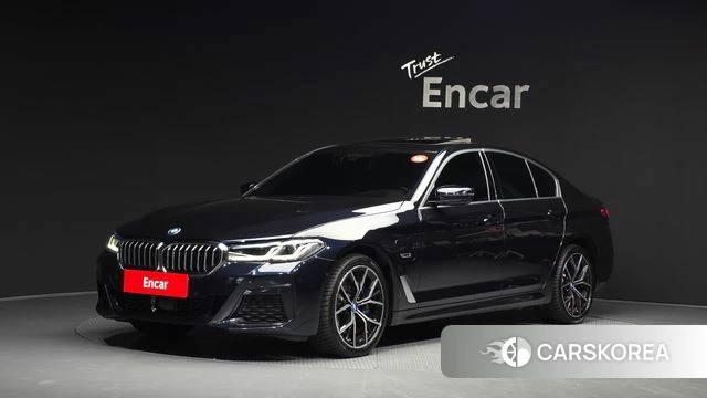 BMW 5 Series (G30) 2022 Черный из Кореи