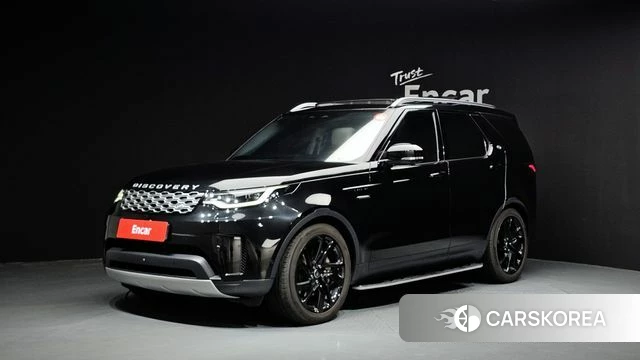 Land Rover Discovery 5 2022 Черный из Кореи
