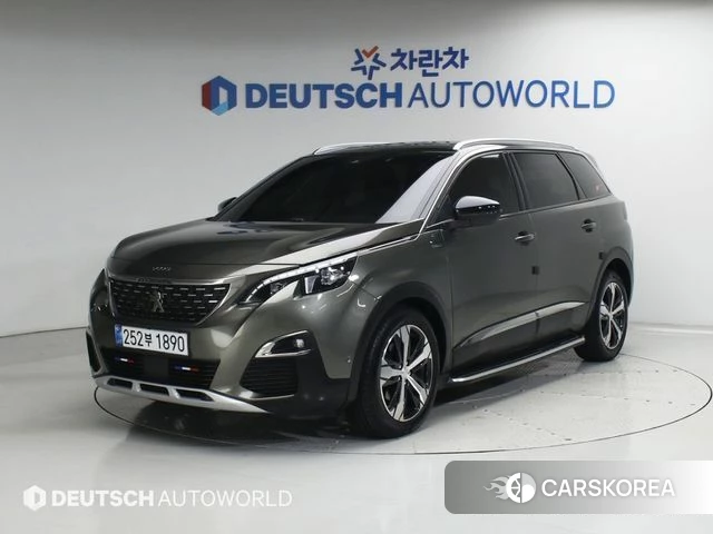 Peugeot 5008 second generation 2018 Темно-зеленый из Кореи