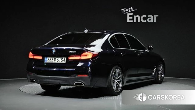 BMW 5 Series (G30) 2020 Черный из Кореи