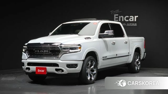 Dodge Lampicup 2019 Белый из Кореи