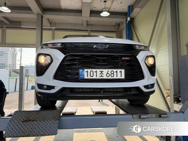 Chevrolet (GM Daewoo) Trailblazer 2022 Белый из Кореи